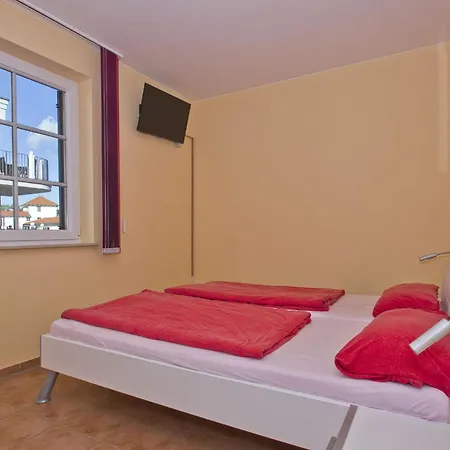 Appartement Strandnah, Gratis Nutzung Vom Ahoi Erlebnisbad Und Sauna In Sellin - Kurparkresidenz Fewo10 *