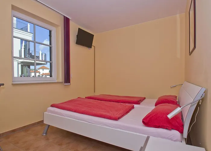 Apartmán Strandnah, Gratis Nutzung Vom Ahoi Erlebnisbad Und Sauna In Sellin - Kurparkresidenz Fewo10 *